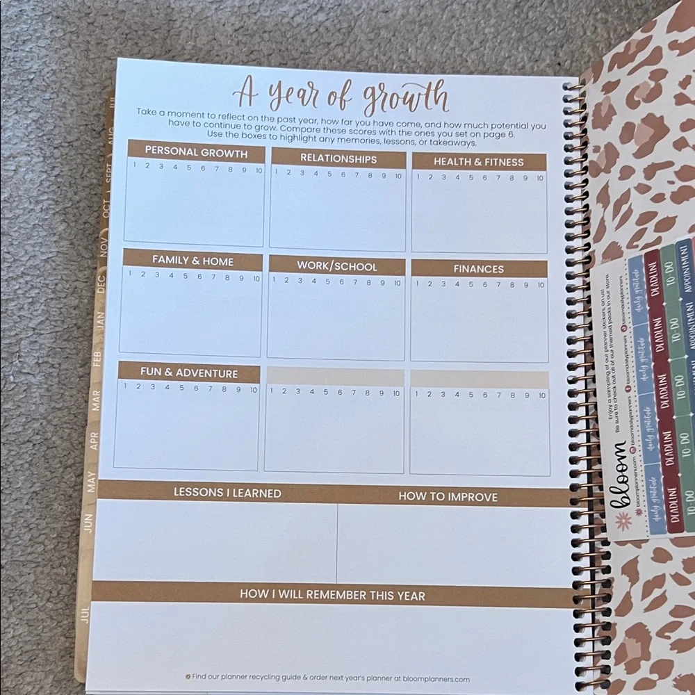 Bloom Daily Planner - Tan leopard 2025-2026